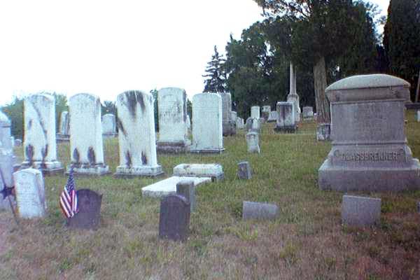 Photo of the front gate of Hanover Cemetery