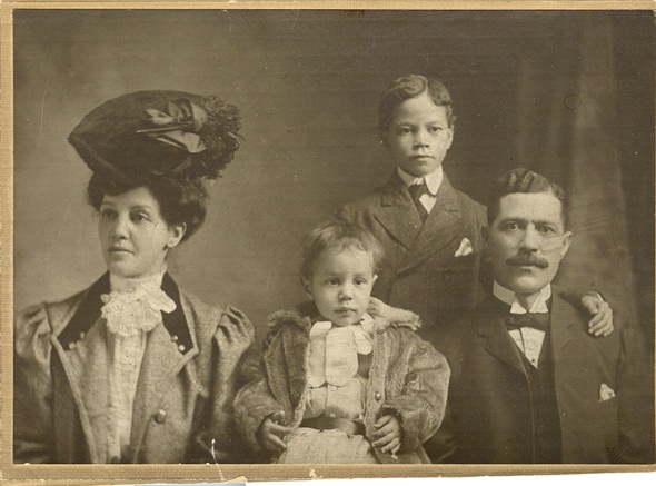 Family portrait of the Nesbit Family, described in the accompanying letter from Charles Anderson.
