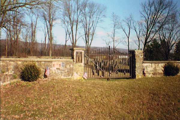 Photo of the front gate of Hanover Cemetery